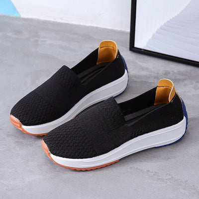 Luz - Slip On Sneakers i Mesh med Kontrasterande Sula